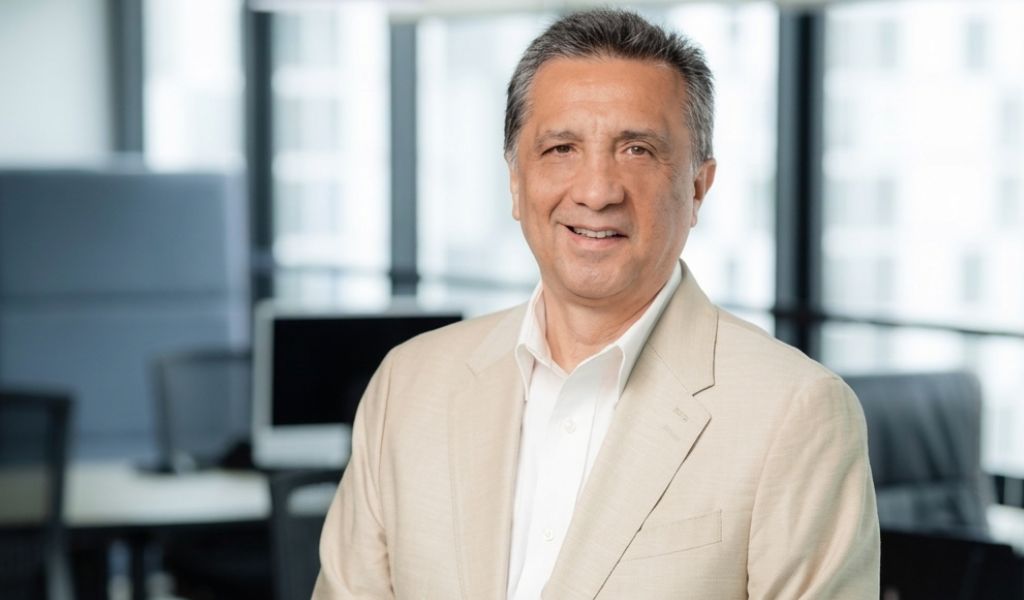 Construyendo Conexiones - Manuel Antonio Aguilar