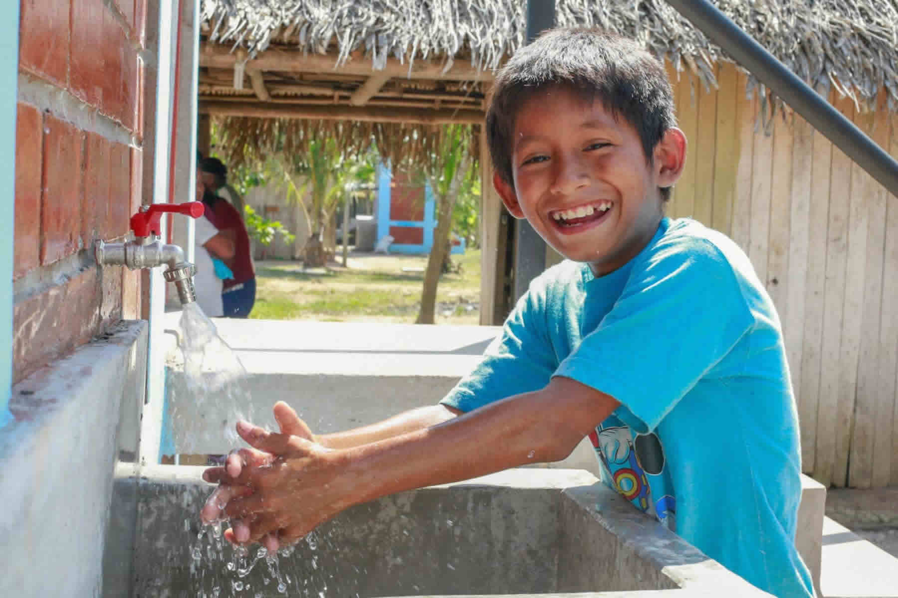 Más de un millón de peruanos se beneficiaron con obras de agua en 2017