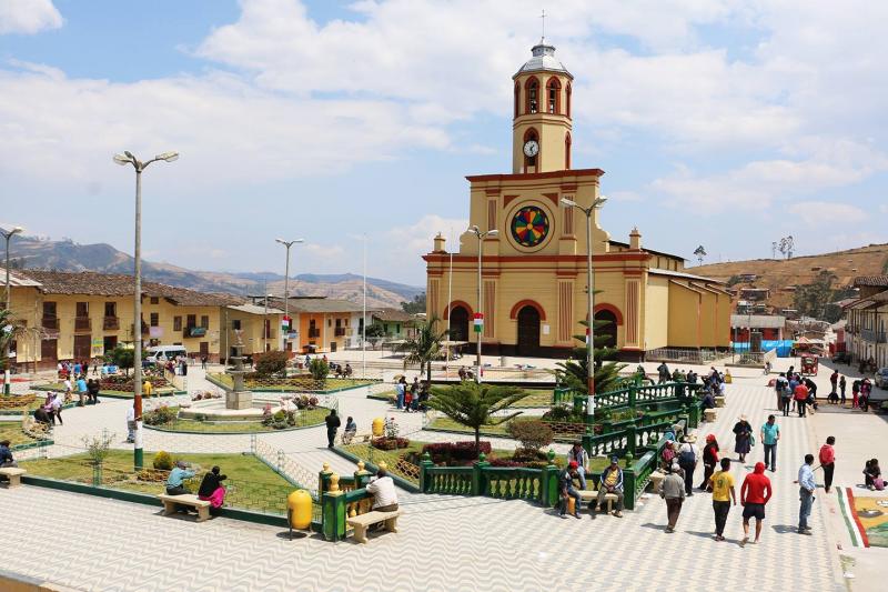 80 % de avance en construcción de nueva pista en entrada a San Miguel, Cajamarca