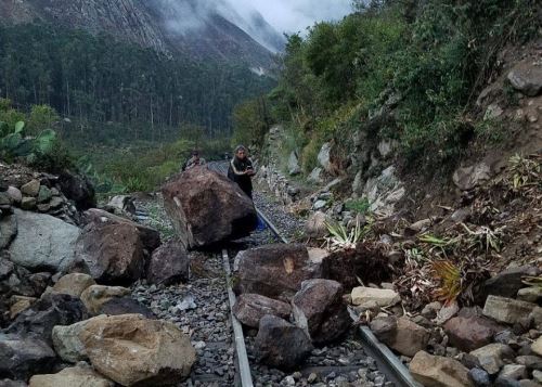 Se restablece servicio de tren a Machu Picchu afectado por derrumbe