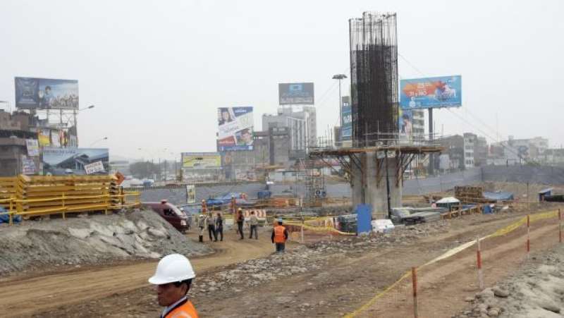 Perú aprueba emisión interna de bonos por hasta US$ 610 millones para obras públicas