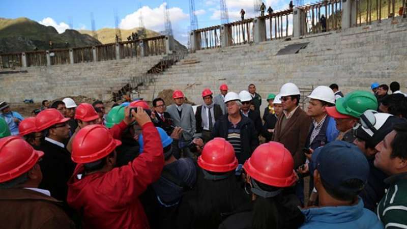 Culmina construcción de tribunas en estadio Villa Rica de Oropesa