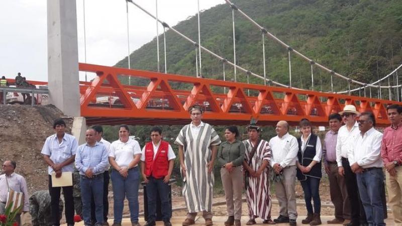Gobierno entrega puente en selva de Junín