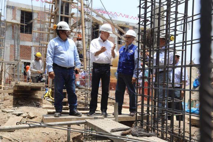Alcalde Muñoz supervisó obras de recuperación de histórico Hospicio Manrique