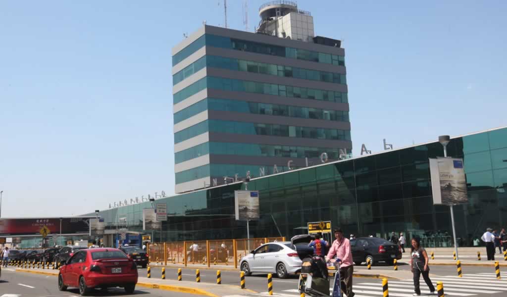 Aeropuerto Jorge Chávez empezará obras de ampliación a inicios del próximo año