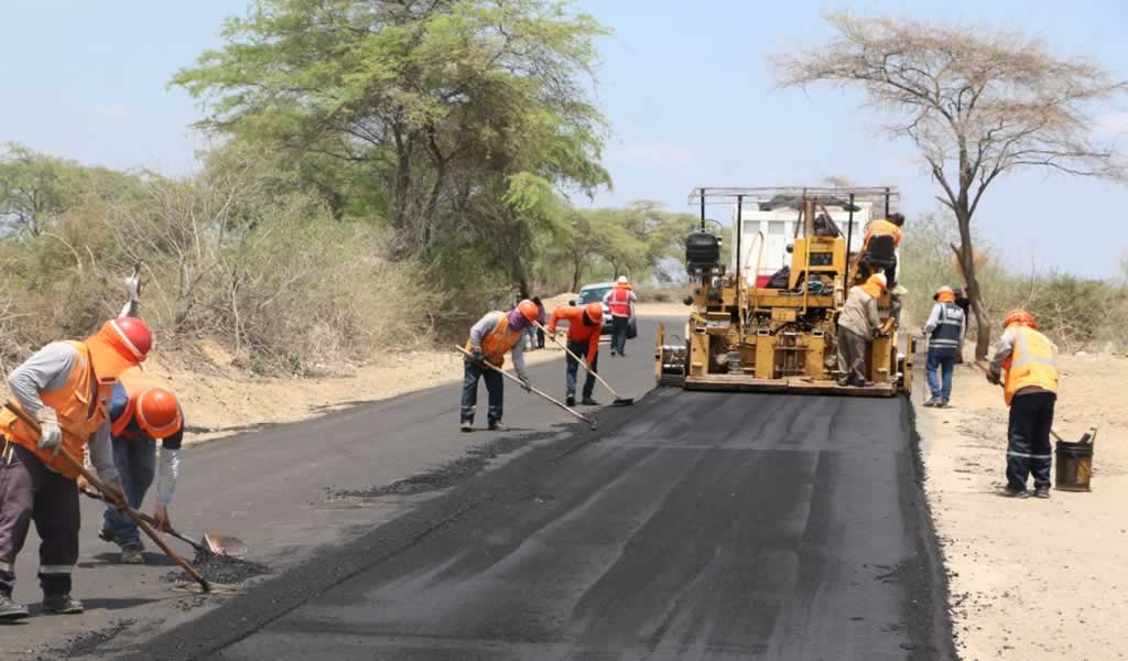 Transfieren más de S/.18 millones para reconstruir 5 caminos vecinales en Piura, Lima y Áncash
