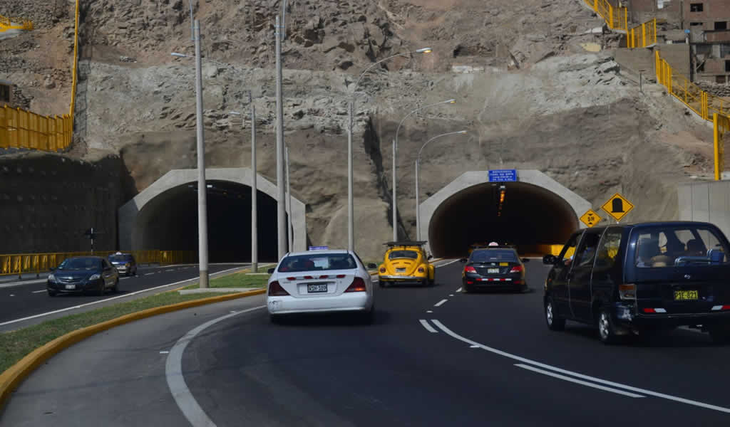 Municipalidad de Lima efectuó la desinfección de túneles San Martín y Santa Rosa