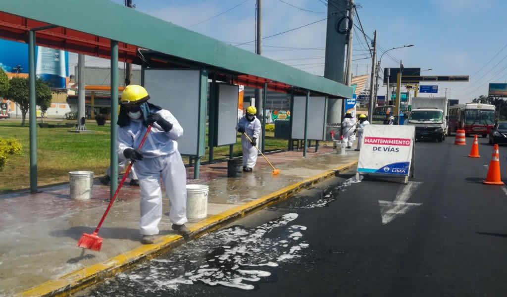 Municipalidad de Lima desinfectó más de 60 paraderos en la Av. Universitaria