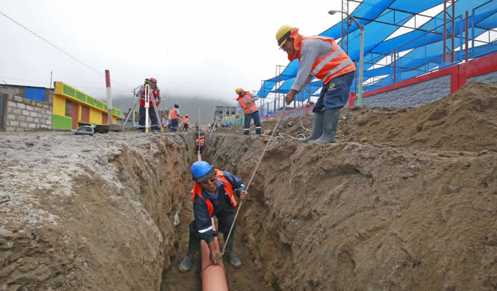 Puno: se reanudan obras de saneamiento en Coata