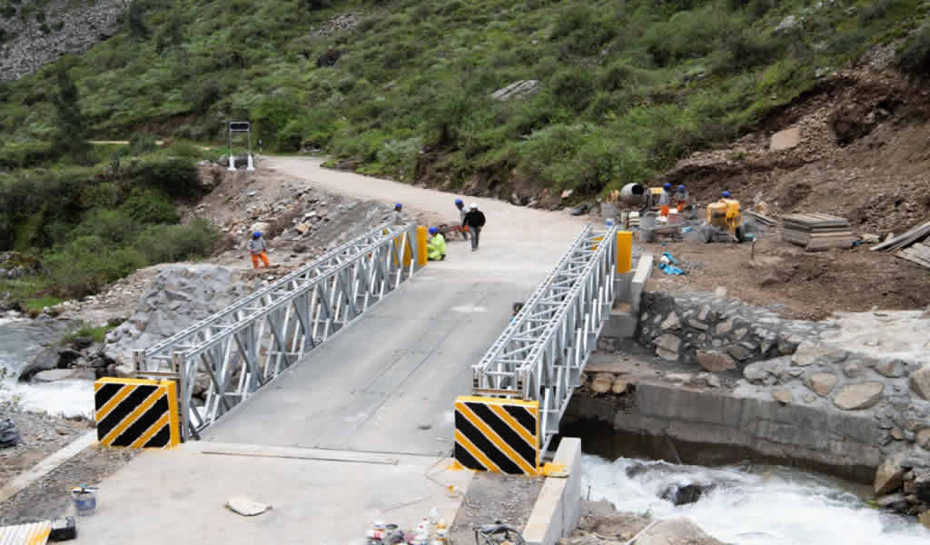 Anuncian instalación de 14 puentes modulares en La Libertad