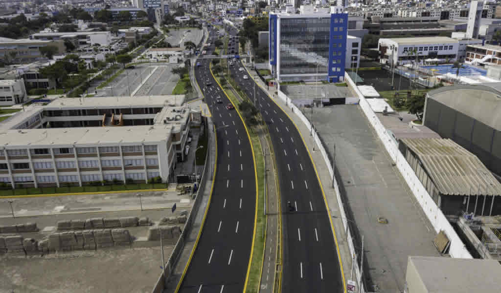 Municipalidad de Lima renovó pistas y señalización horizontal en la avenida Universitaria