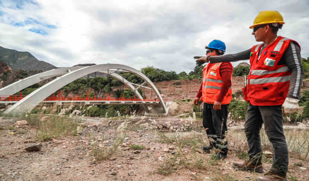 Inician la construcción del puente Pampas que unirá Ayacucho y Apurímac
