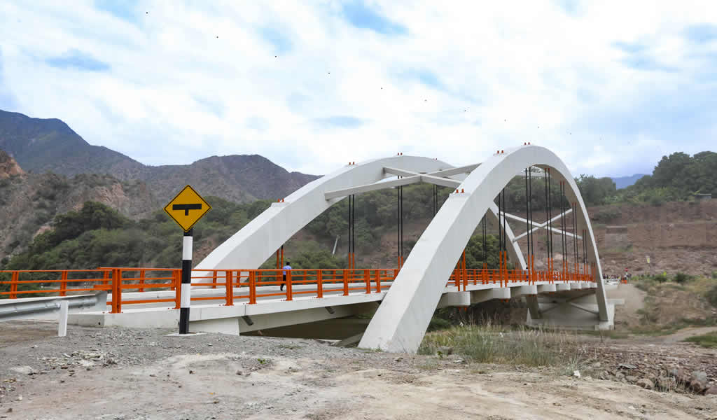 MTC inicia proceso de selección para la construcción del puente Tarata