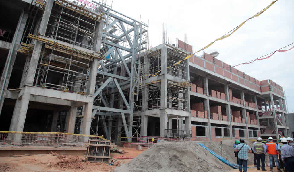 Construcción de tres hospitales en la región Piura avanza con celeridad