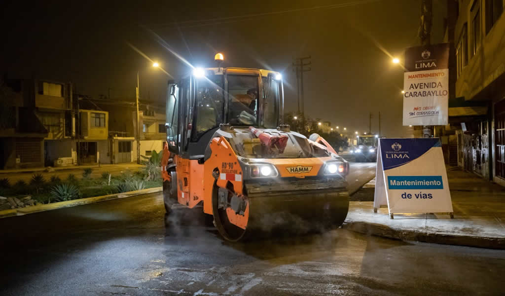 Municipalidad de Lima inició reparación de pistas en la Av.Carabayllo