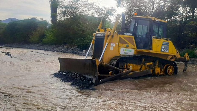 Ministerio de Vivienda culminó la descolmatación de un tercer tramo del río Palpa en el sector Utua San Antonio