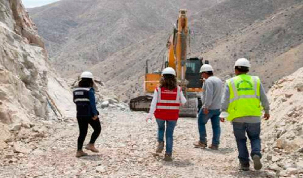 Suscriben convenio para financiar obra de pistas y veredas en Huancavelica