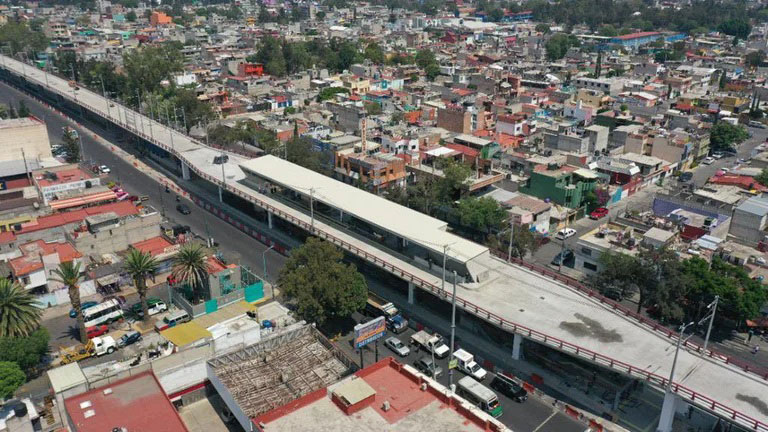 México: Obras del Trolebús Elevado Ermita-Iztapalapa en la recta final