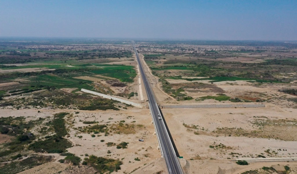 MTC mejoró carretera entre Lambayeque y Piura y construyó 13 puentes