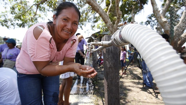Loreto: restablecen servicio de agua potable en la comunidad de Cuninico tras derrame de petróleo