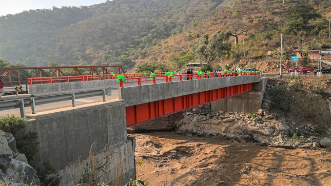 MTC gestionó transferencias económicas para construir 250 puentes en 19 regiones.