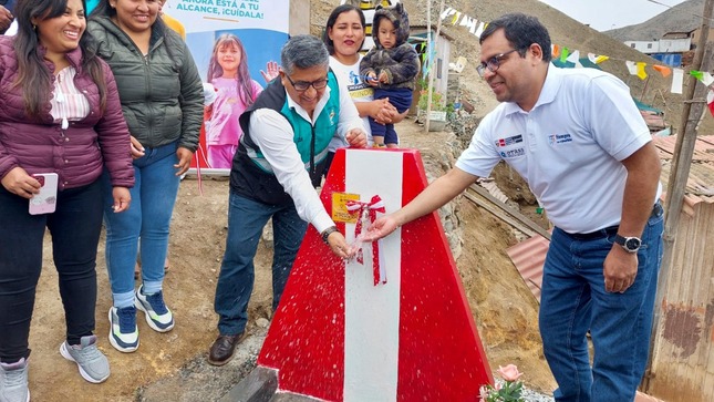 Tres asentamientos humanos de Cañete se benefician con instalación de piletas públicas de agua potable