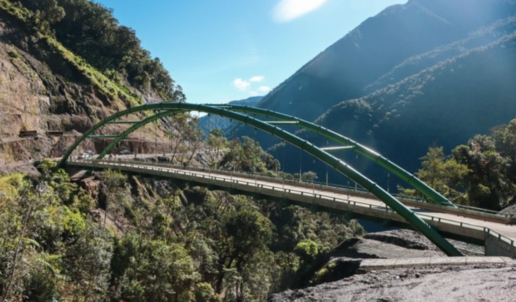 Cusco: Gobierno Regional de Cusco hizo entrega del Puente Rocotales