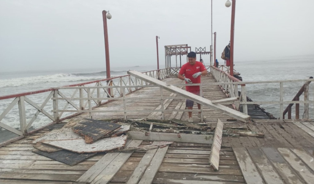 Trujillo: Destinarán S/ 700,000 para reconstruir muelle de Huanchaco afectado por oleajes