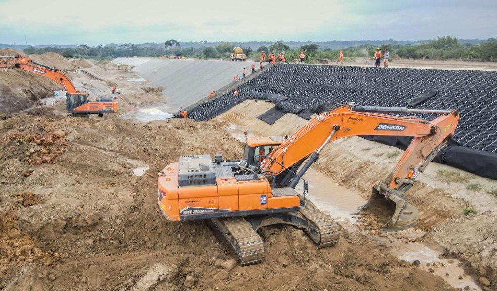 Tumbes: Obras de defensas ribereñas del río Zarumilla alcanzan 83.6% de avance físico