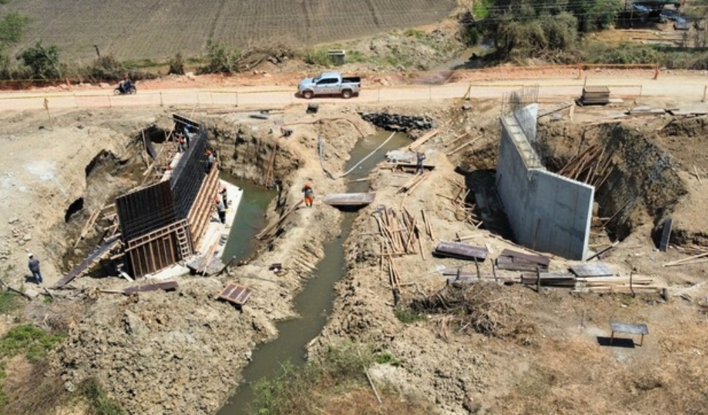 Piura: MTC construye puente que beneficiará al distrito de Morropón