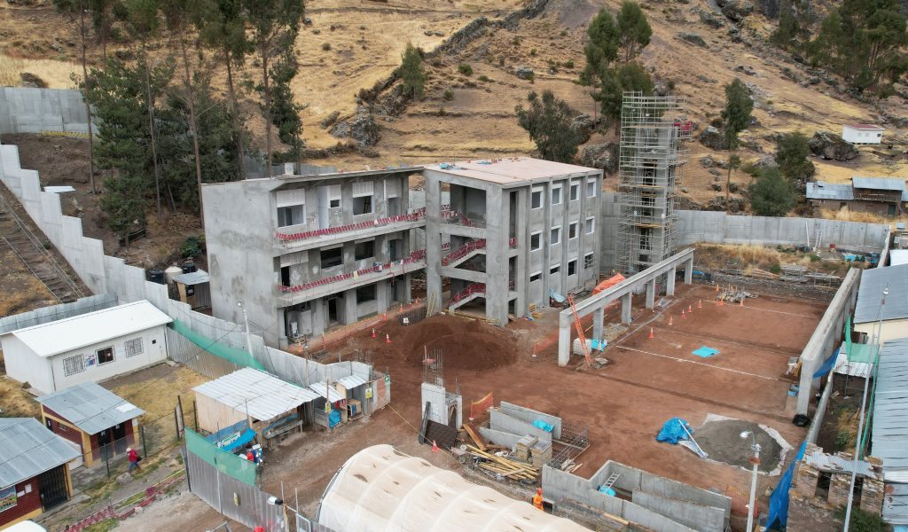 Huancavelica: Reconstrucción de colegio Andrés Avelino Cáceres alcanza 55% de avance