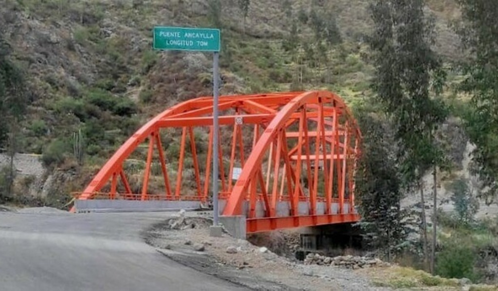 Reconstrucción del puente Ancaylla en Arequipa se encuentra en la etapa final