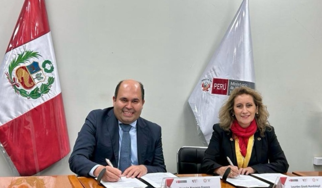 Colegio de Arquitectos del Perú y Ministerio de Vivienda firman convenio
