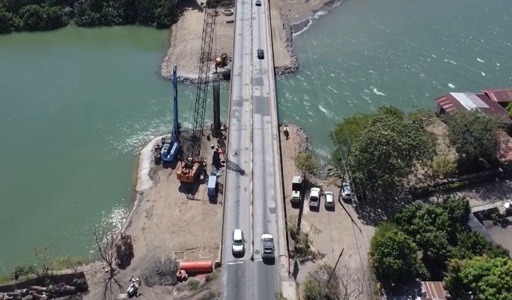 Costa Rica: Reconstrucción del puente sobre el río Barranca alcanza el 10% de avance