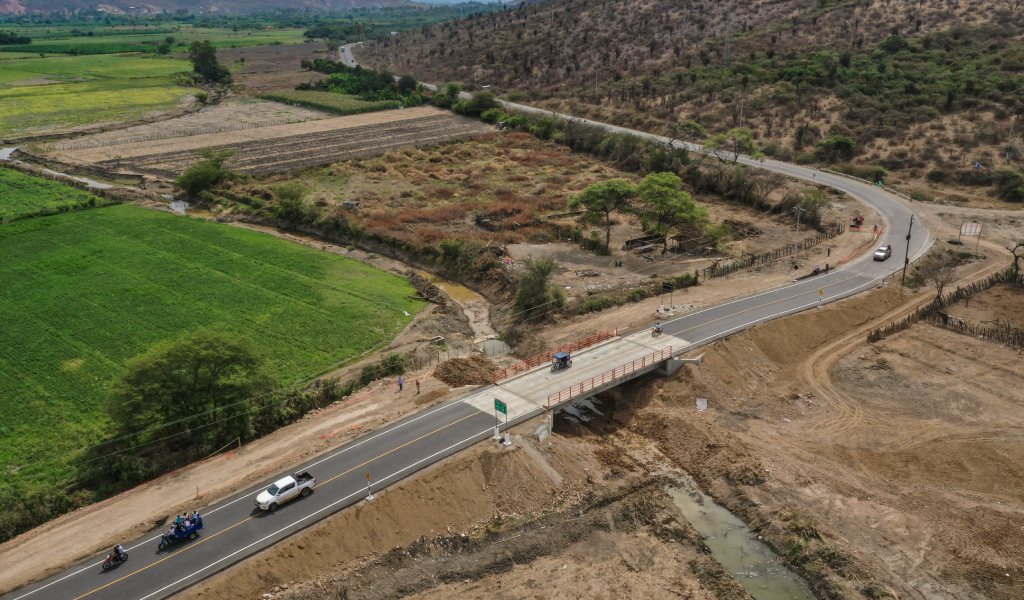 Piura: inauguran puente La Huaquilla que beneficiará a 15 mil habitantes