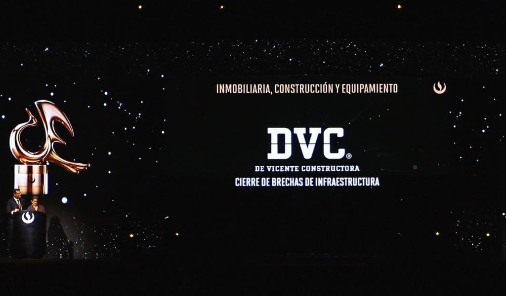 DVC finalista en Creatividad Empresarial UPC por modelo de gestión para el cierre de brechas de infraestructura