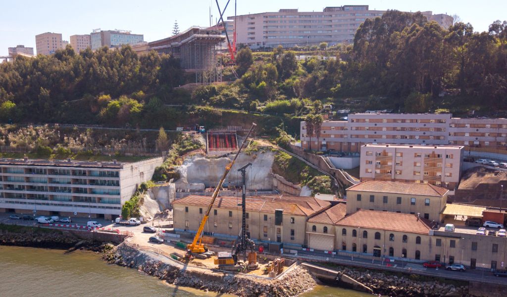 Puente Ferreirinha avanza con una cimentación estratégica para reforzar la conectividad urbana