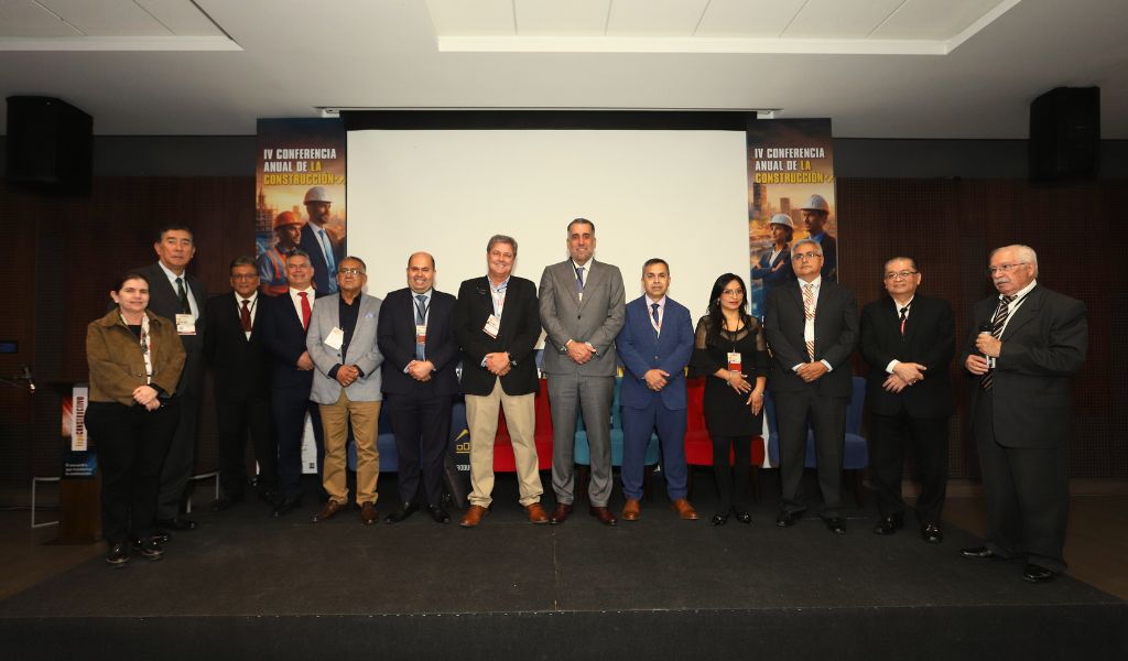 EXPOCONSTRUCTIVO inició: innovación, construcción inteligente y vivienda social marcan el primer día del encuentro del sector