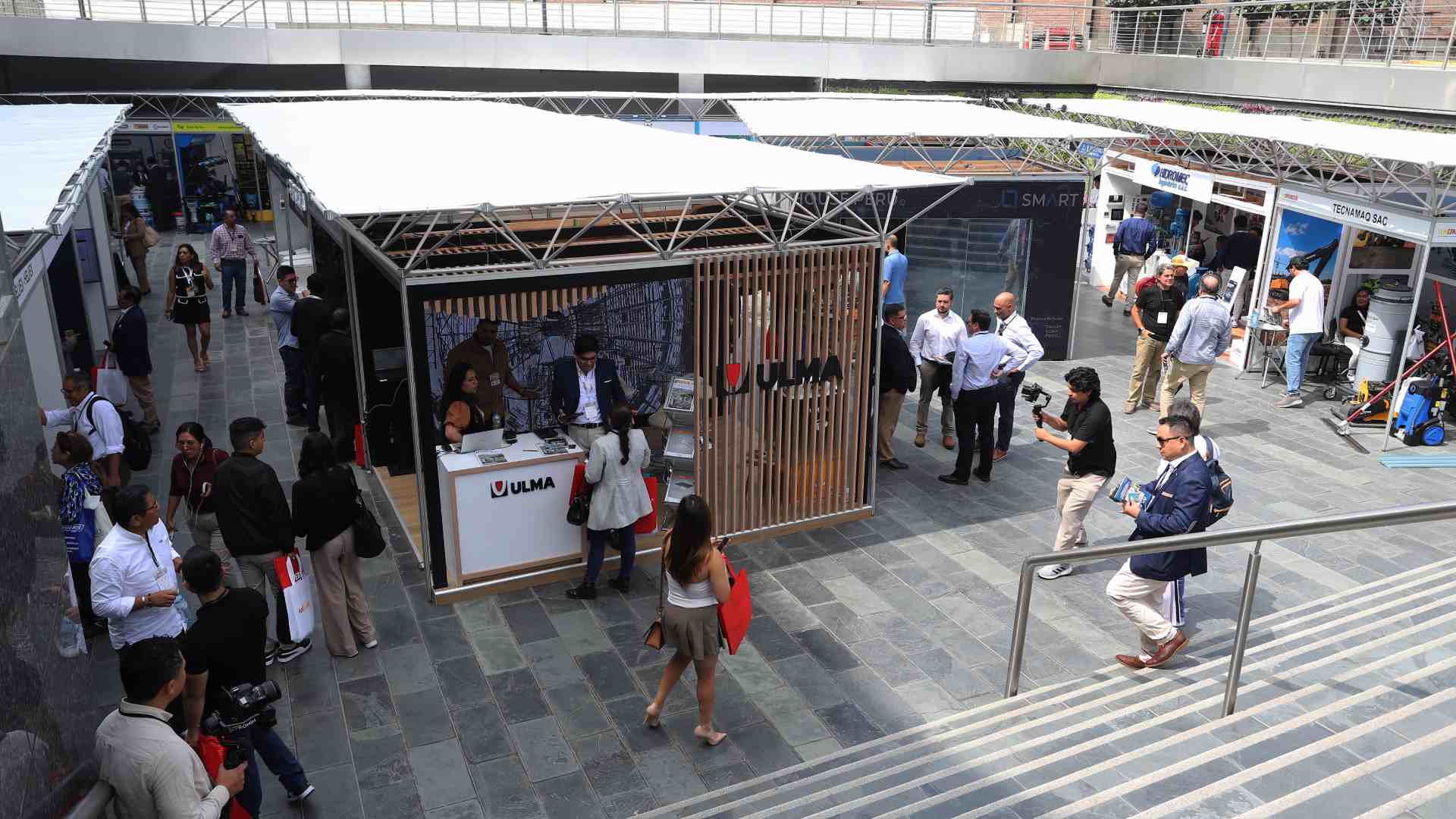 Segundo día de EXPOCONSTRUCTIVO impulsó la productividad, la innovación y el debate sobre el futuro de la infraestructura en el Perú