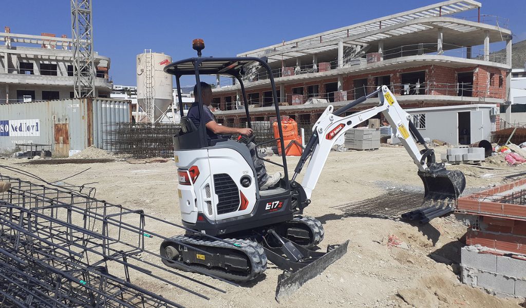 Bobcat E17z: eficiencia y potencia compacta para optimizar trabajos en obra
